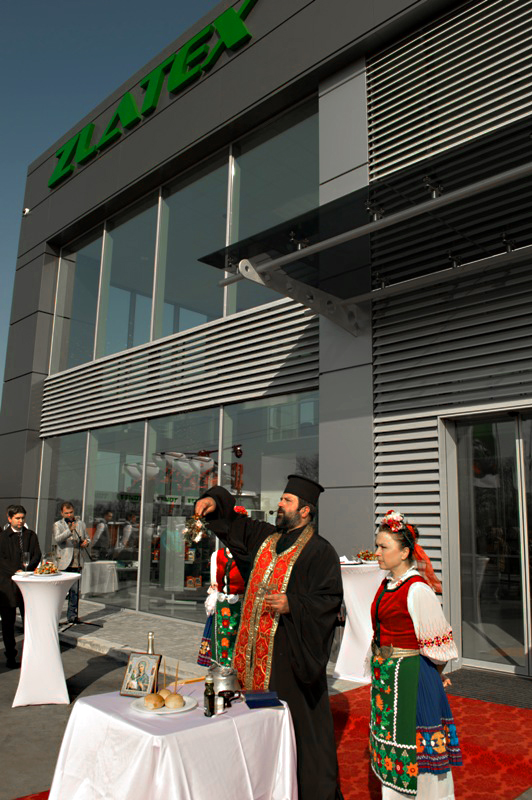 Откриване на търговско-сервизен център Добрич
